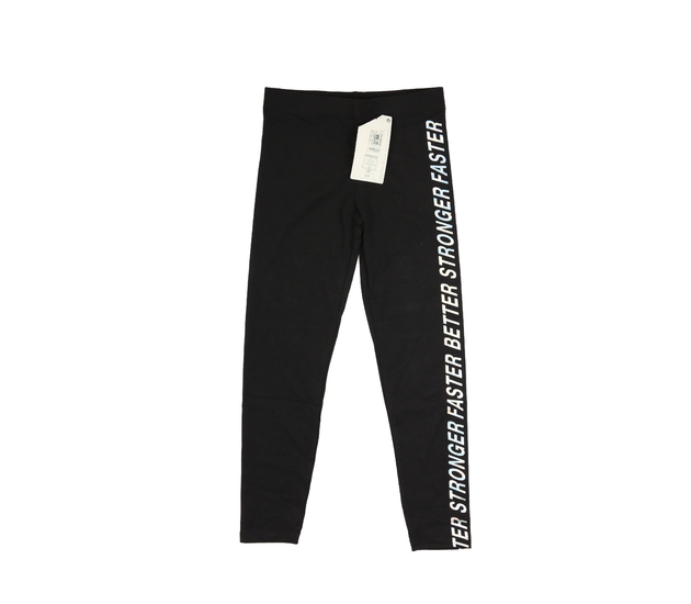 Nové tmavé legíny se stříbrným nápisem M&S