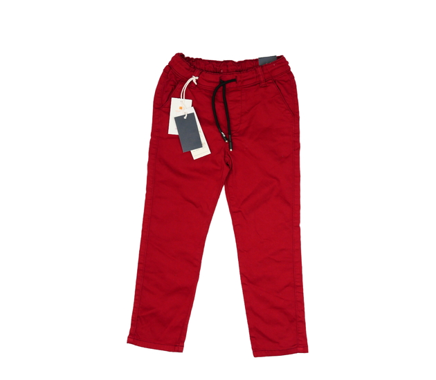 Nové červené kalhoty