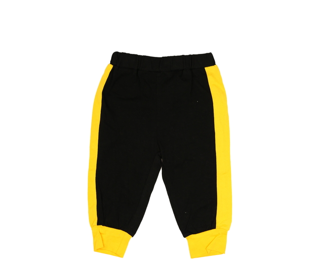 Černé tepláky se žlutým pruhem