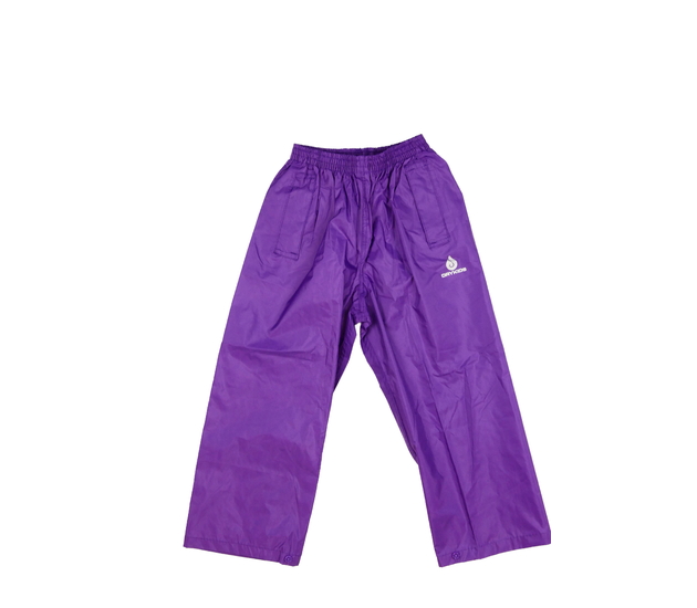 Nové fialové kalhoty do deště