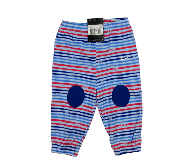 Nové pruhované tepláčky Nike 