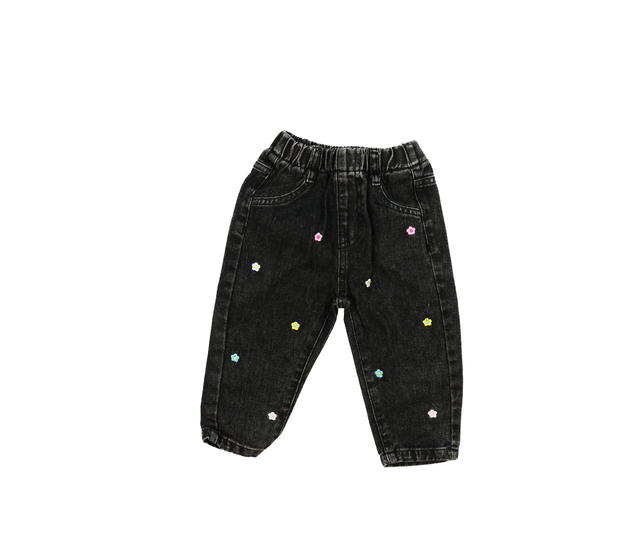 Šedé kalhoty s květinami 