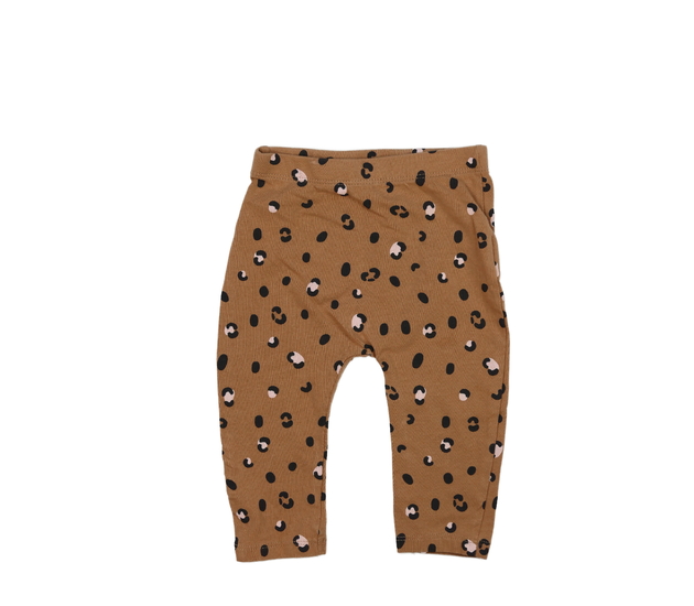 Hnědé vzorované legíny 