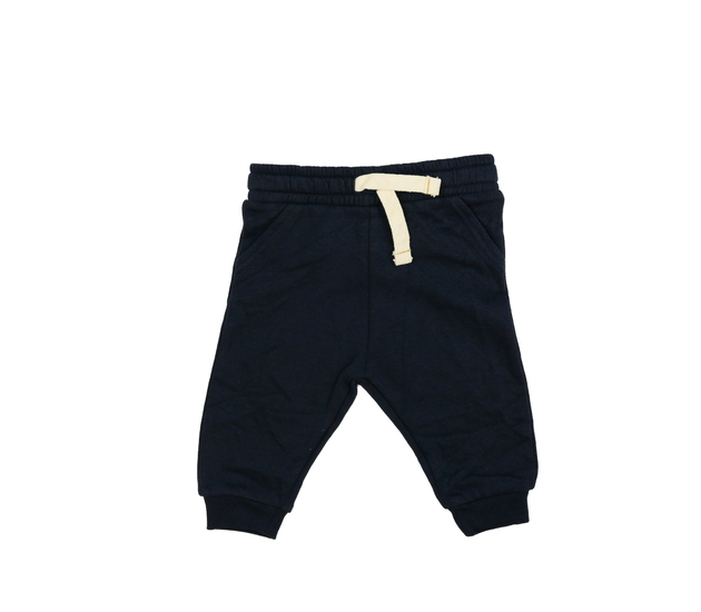 Tmavě modré teplejší tepláky F&F