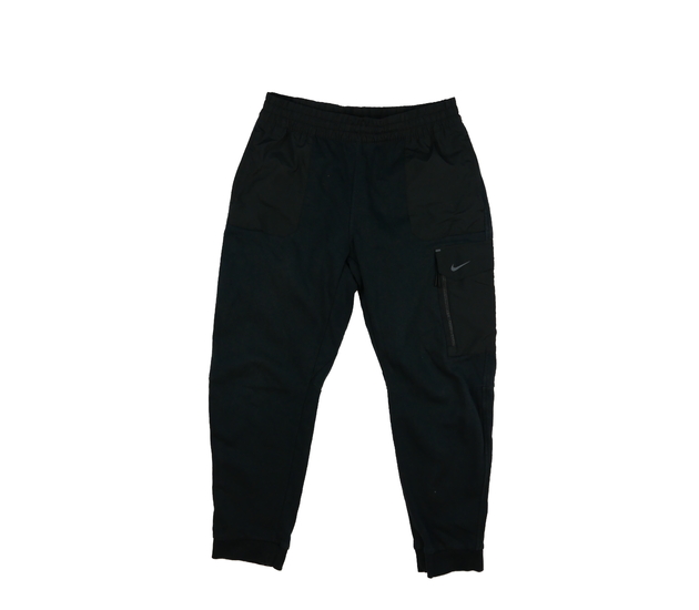 Černé tepláky vel. 170 Nike 