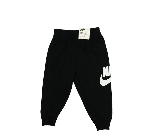 Nové černé tepláky Nike 