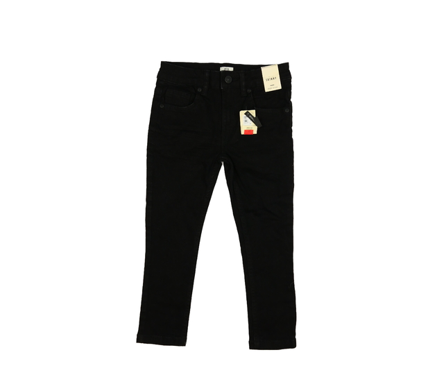 Nové černé skinny rifle River Island 