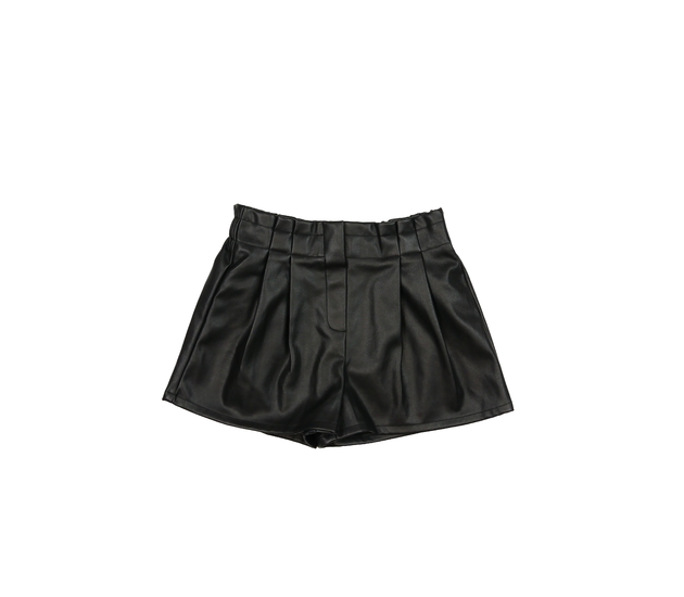 Černé koženkové kraťasy