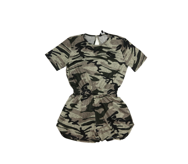 Maskáčový kraťasový overal New Look