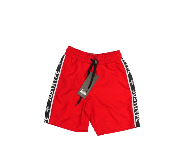 Nové červené kraťasy Hype