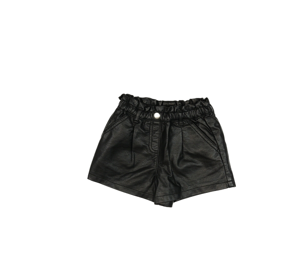 Černé koženkové kraťasy