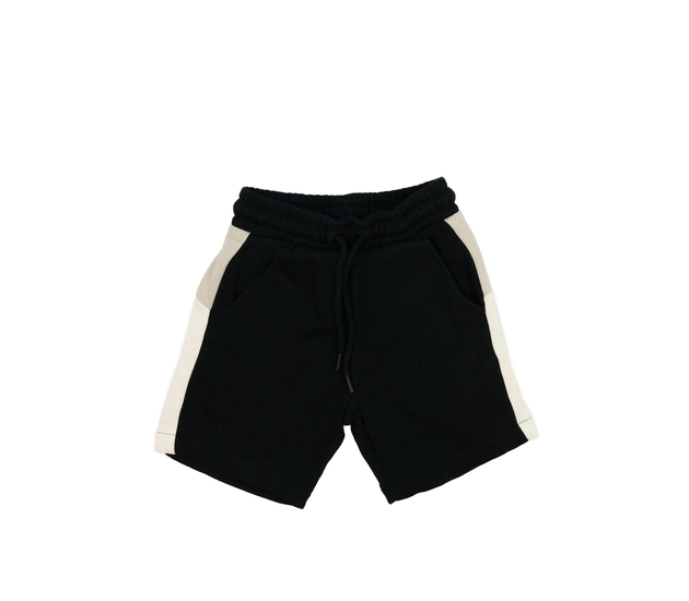 Černé kraťasy George