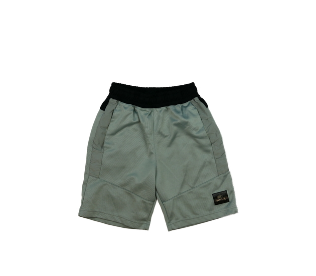 Světle zelené kraťasy Nike 