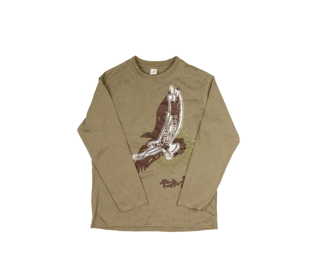 Hnědé triko s ptákem