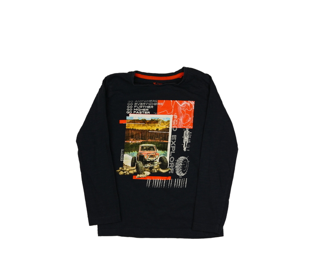 Tmavé triko s potiskem Tu 