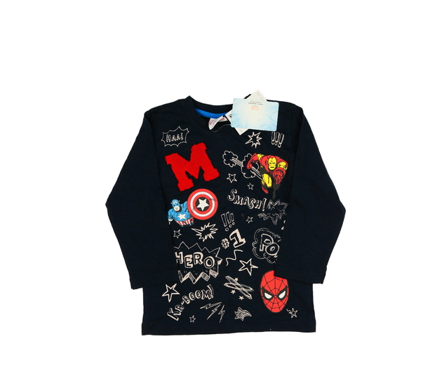 Nové tmavé triko s celopotiskem Marvel Next