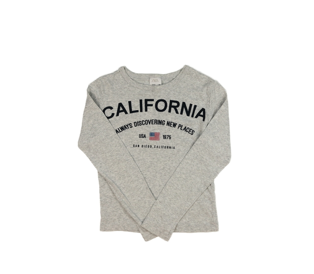 Šedé kratší triko s nápisy Zara 