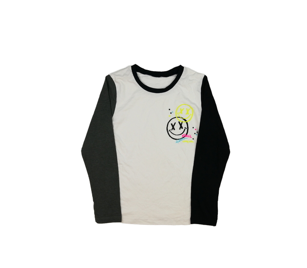 Bílé triko s tmavými rukávy George