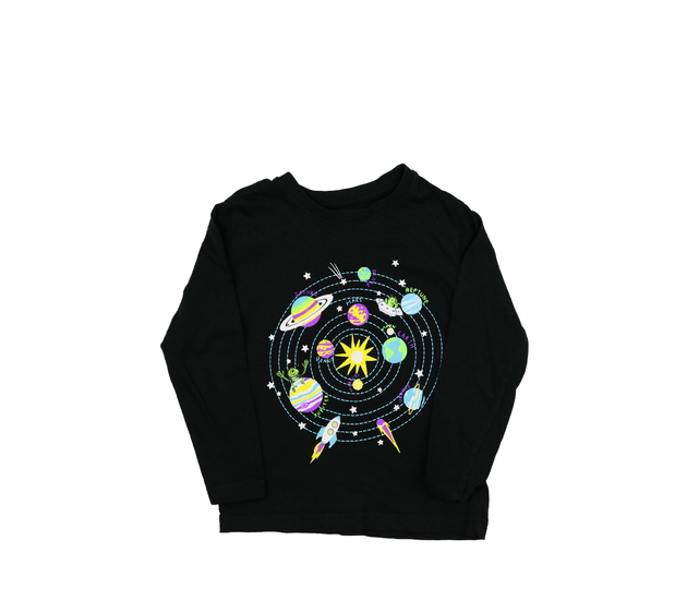 Černé triko s vesmírným motivem Primark 