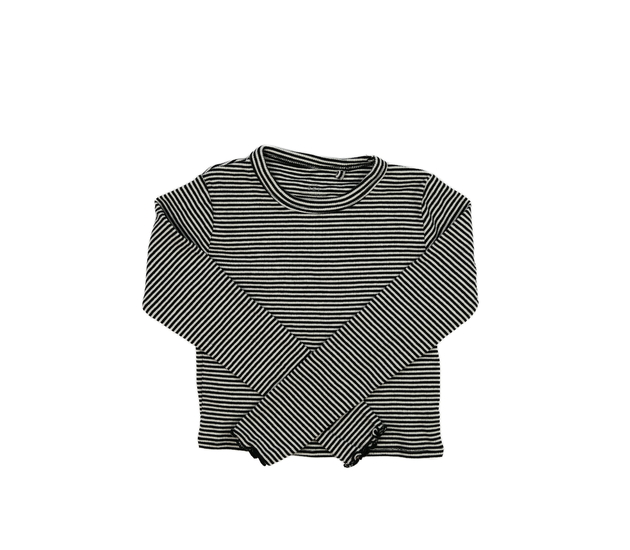 Černo-bílý crop top 