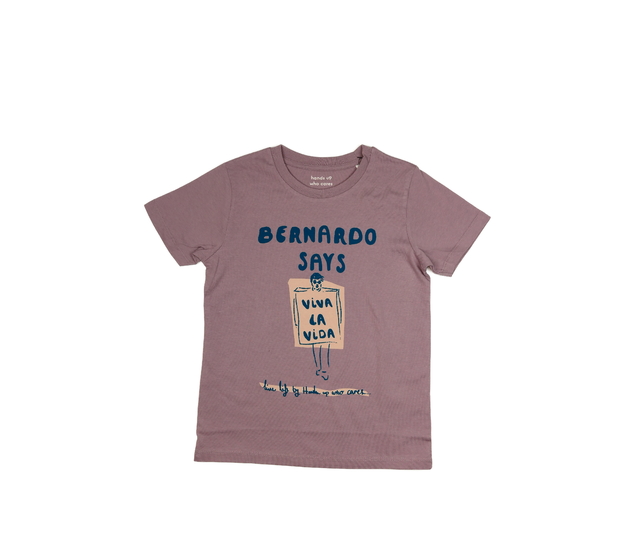 Fialové triko s potiskem