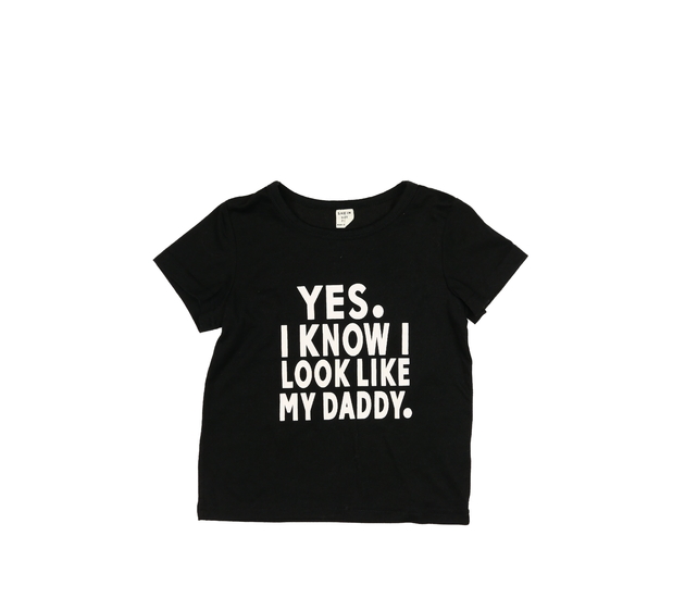 Černé triko s bílým nápisem 