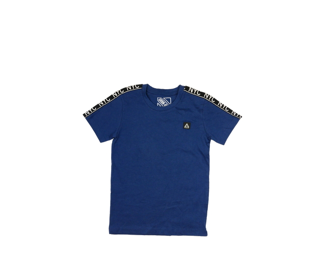 Modré triko s černým pruhem na ramenech