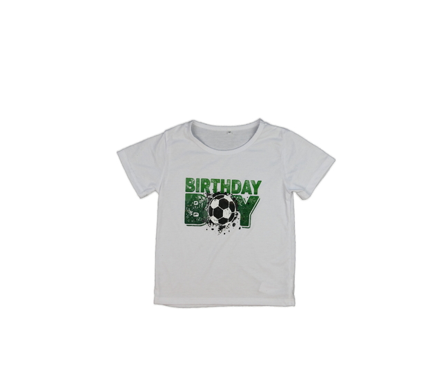 Bílé triko pro narozeninového kluka 