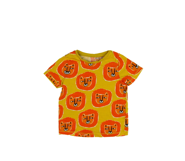 Žluté triko se lvem George