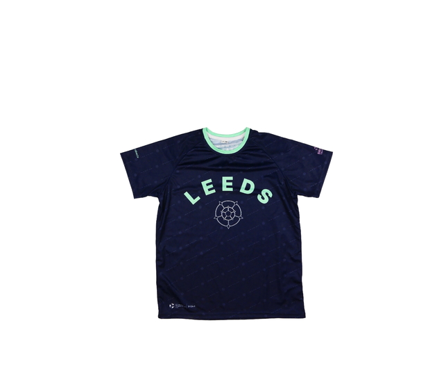 Tmavě modré sportovní triko vel. 170