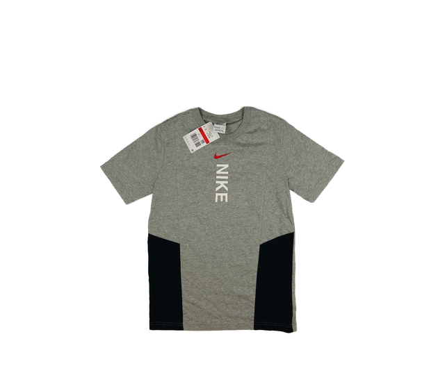 Nové šedé triko Nike 