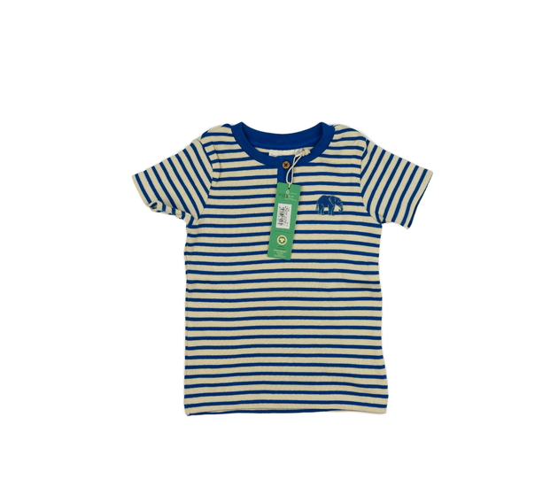 Nové pruhované triko