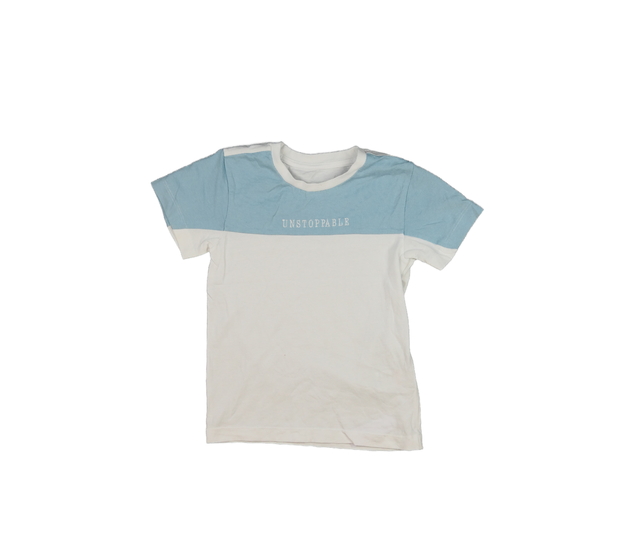 Bílé triko s modrým pruhem 