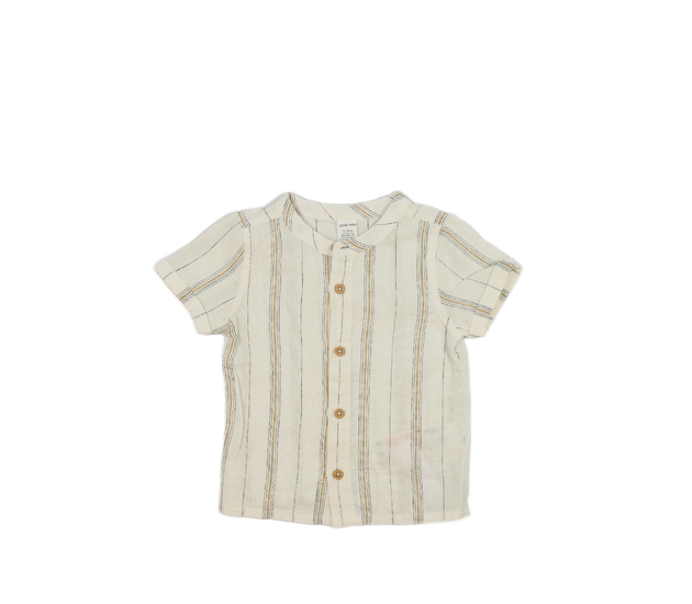 Světlá pruhovaná letní košile 