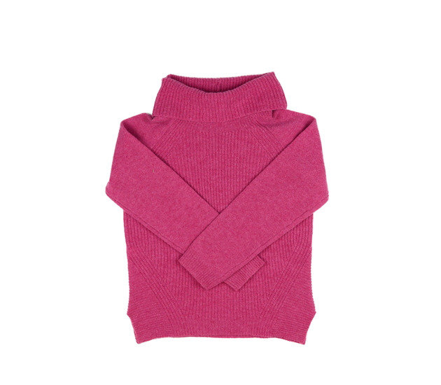 Růžový rolákový svetr z vlny 