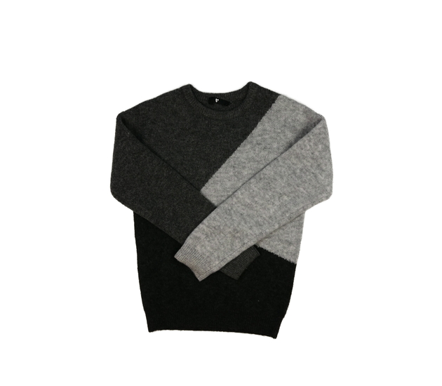 Šedý žinylkový svetr 