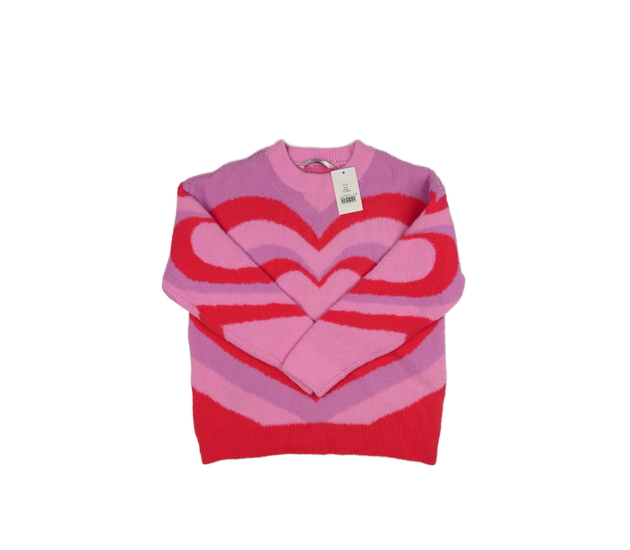 Nový svetr se srdcem George