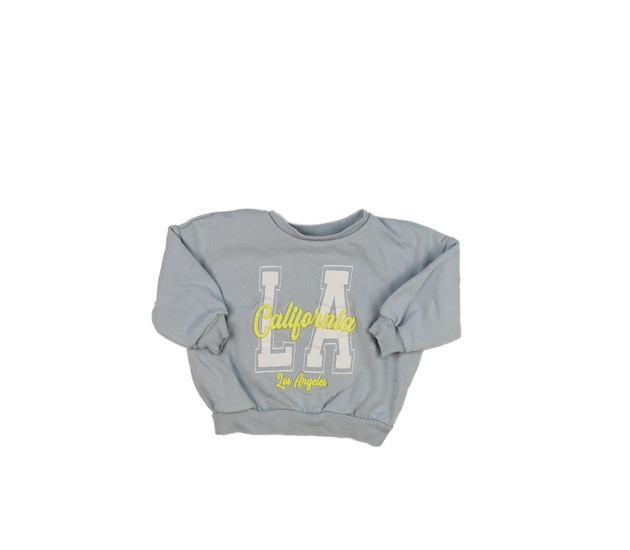 Modrá mikina s nápisem George