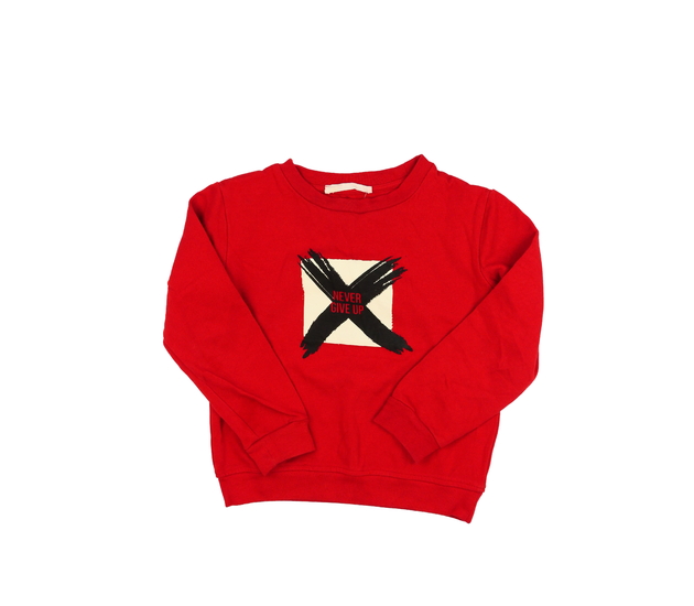 Červená mikina s motivačním nápisem 