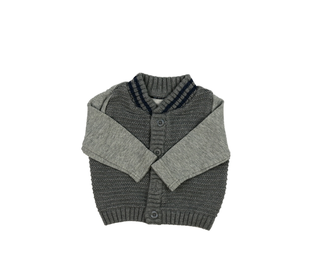 Šedý svetr s mikinovými rukávy 