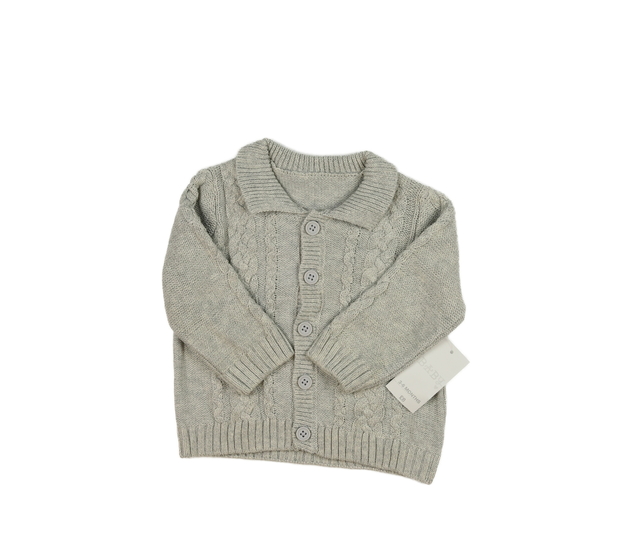 Nový šedý svetr se vzorkem 